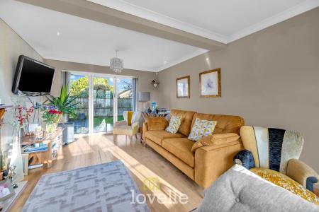 3 bedroom Link detached house for sale in Forest Way, Humberston, DN36