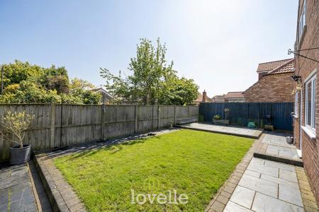 3 bedroom Link detached house for sale in Forest Way, Humberston, DN36