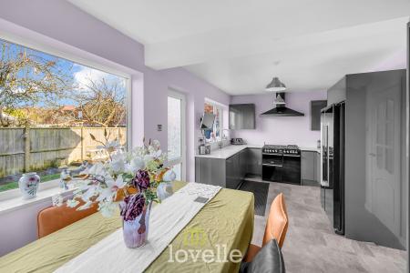 3 bedroom Link detached house for sale in Forest Way, Humberston, DN36