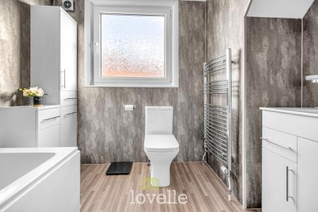 3 bedroom Link detached house for sale in Forest Way, Humberston, DN36