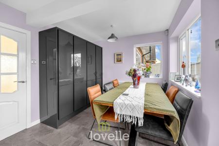 3 bedroom Link detached house for sale in Forest Way, Humberston, DN36