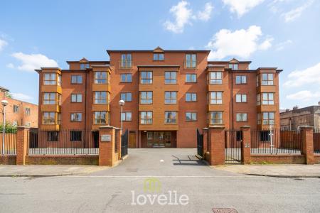 2 bedroom Apartment for sale in St Josephs Court, Cleethorpes, DN35