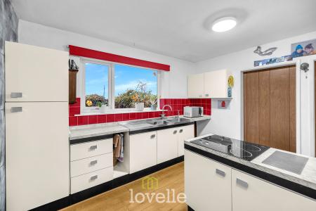 2 bedroom Semi-detached bungalow for sale in Lock Road, North Cotes, DN36