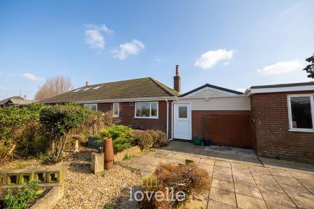 2 bedroom Semi-detached bungalow for sale in Lock Road, North Cotes, DN36