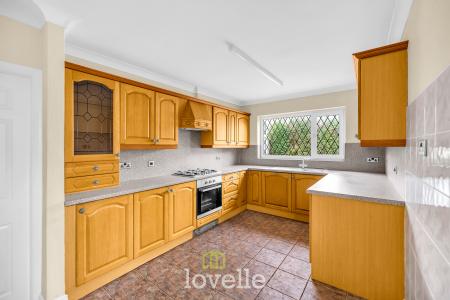 3 bedroom Semi-detached house for sale in Findlay Crescent, New Waltham, DN36