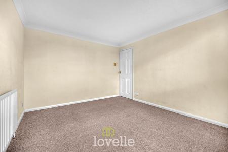 3 bedroom Semi-detached house for sale in Findlay Crescent, New Waltham, DN36