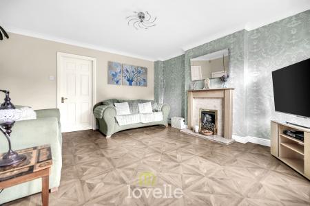 3 bedroom Semi-detached house for sale in Primrose Way, Cleethorpes, DN35