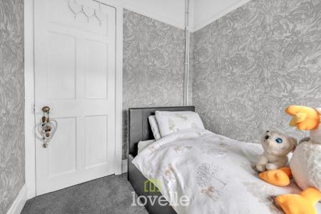 3 bedroom End of terrace house for sale in Queens Parade, Cleethorpes, DN35