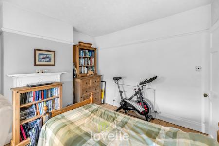 3 bedroom End of terrace house for sale in Queens Parade, Cleethorpes, DN35