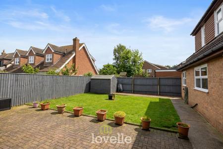 4 bedroom Detached house for sale in Newlands Park, Humberston, DN36