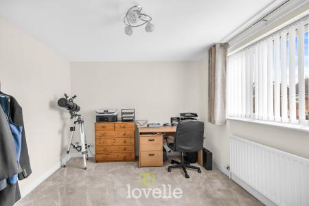 4 bedroom Detached house for sale in Garrick Lane, New Waltham, DN36