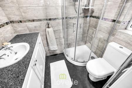 4 bedroom Detached house for sale in Garrick Lane, New Waltham, DN36