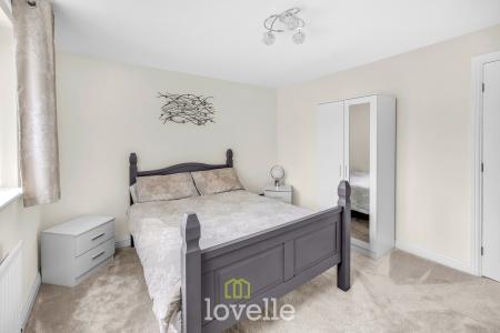 4 bedroom Detached house for sale in Garrick Lane, New Waltham, DN36