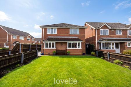 4 bedroom Detached house for sale in Garrick Lane, New Waltham, DN36