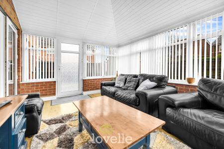 4 bedroom Detached house for sale in Garrick Lane, New Waltham, DN36