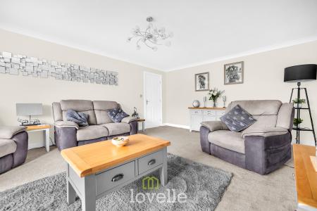 4 bedroom Detached house for sale in Garrick Lane, New Waltham, DN36