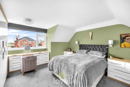 4 bedroom Detached house for sale in Churchthorpe, Fulstow, LN11