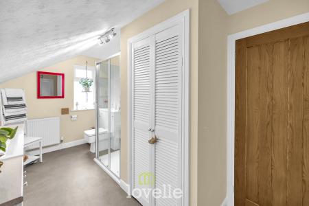 4 bedroom Detached house for sale in Churchthorpe, Fulstow, LN11