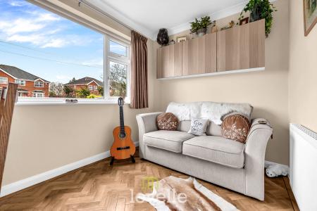 4 bedroom Detached house for sale in Churchthorpe, Fulstow, LN11