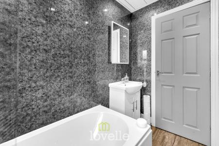 4 bedroom Detached house for sale in Wyndham Road, New Waltham, DN36