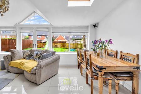 4 bedroom Detached house for sale in Wyndham Road, New Waltham, DN36