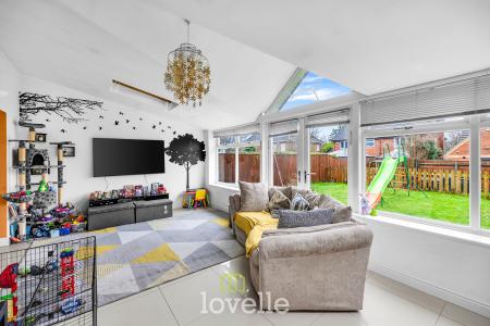 4 bedroom Detached house for sale in Wyndham Road, New Waltham, DN36