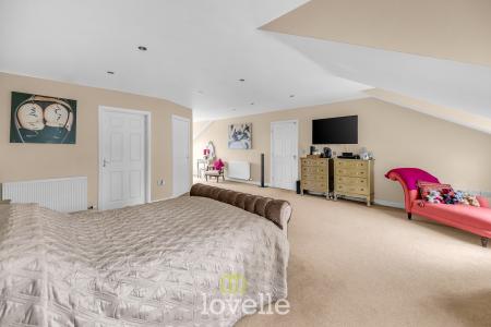 6 bedroom Detached house for sale in Cassbrook Drive, Fulstow, LN11