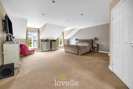 6 bedroom Detached house for sale in Cassbrook Drive, Fulstow, LN11