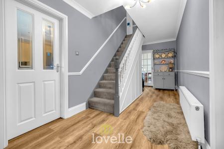 6 bedroom Detached house for sale in Cassbrook Drive, Fulstow, LN11