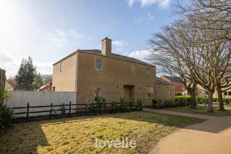 4 bedroom Detached house for sale in The Birches, Humberston, DN36