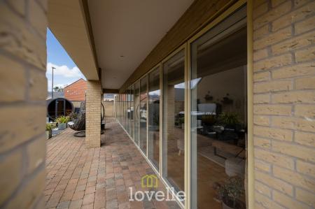 4 bedroom Detached house for sale in The Birches, Humberston, DN36