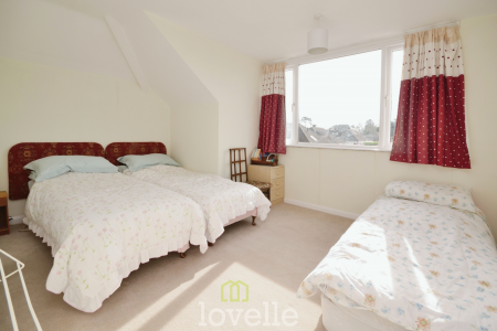 2 bedroom Semi-detached bungalow for sale in Marquis Avenue, New Waltham, DN36