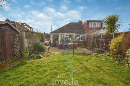 2 bedroom Semi-detached bungalow for sale in Marquis Avenue, New Waltham, DN36