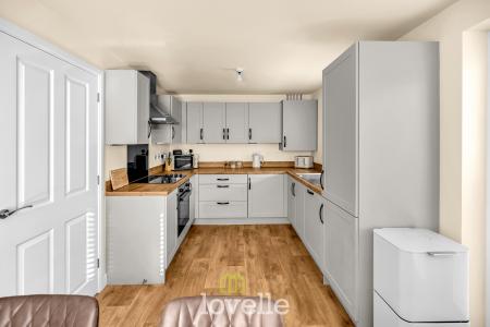 3 bedroom Semi-detached house for sale in Binbrook Drive, New Waltham, DN36