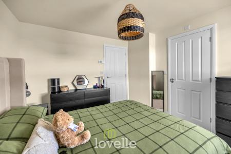 3 bedroom Semi-detached house for sale in Binbrook Drive, New Waltham, DN36