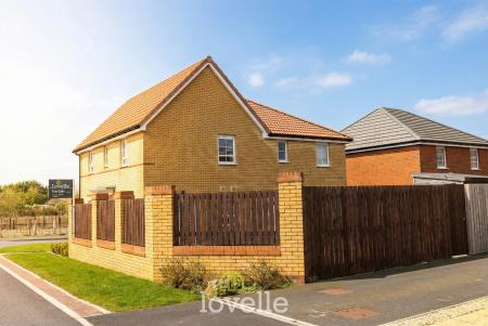 3 bedroom Semi-detached house for sale in Binbrook Drive, New Waltham, DN36