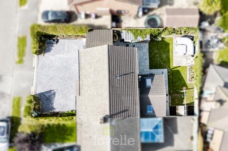 4 bedroom Semi-detached house for sale in Westlands Avenue, Tetney, DN36