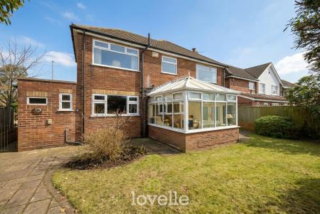 3 bedroom Detached house for sale in Hardys Road, Cleethorpes, DN35