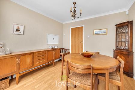 3 bedroom Detached house for sale in Hardys Road, Cleethorpes, DN35