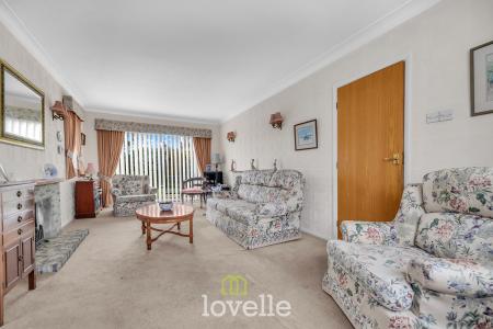 3 bedroom Detached house for sale in Hardys Road, Cleethorpes, DN35