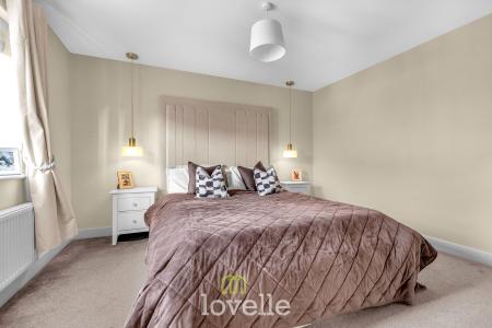 3 bedroom House for sale in Honningsvaag Close, New Waltham, DN36