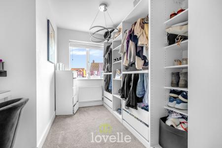 3 bedroom House for sale in Honningsvaag Close, New Waltham, DN36