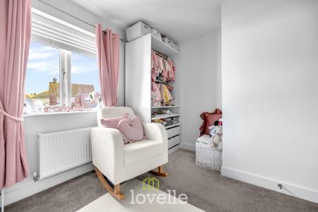 3 bedroom House for sale in Honningsvaag Close, New Waltham, DN36