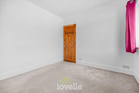 2 bedroom Terraced House for sale in Marsh Way, North Cotes, DN36