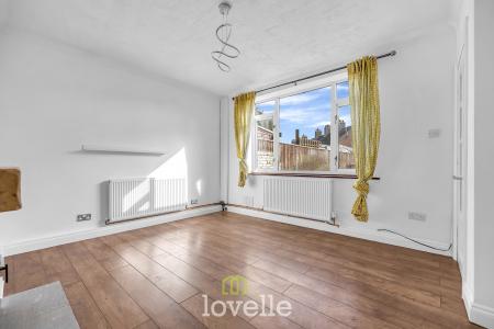 2 bedroom Terraced House for sale in Marsh Way, North Cotes, DN36