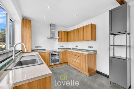 2 bedroom Terraced House for sale in Marsh Way, North Cotes, DN36