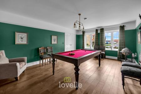 5 bedroom Detached house for sale in Albertross Drive, Humberston, DN36