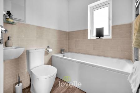 5 bedroom Detached house for sale in Albertross Drive, Humberston, DN36