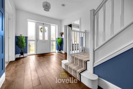 5 bedroom Detached house for sale in Albertross Drive, Humberston, DN36