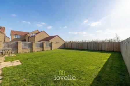 5 bedroom Detached house for sale in Albertross Drive, Humberston, DN36